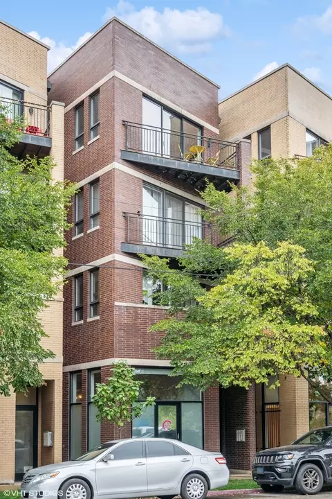 2814 W Chicago Ave #3, Chicago, IL 60622