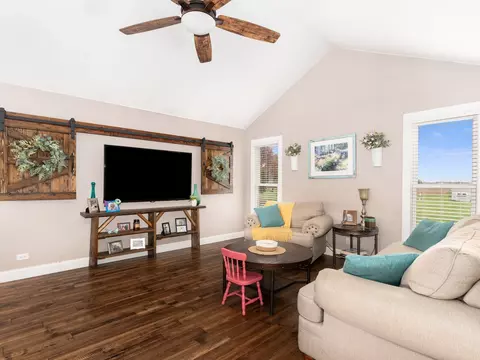3964 E 2259th Rd, Serena, IL 60549 photo 9