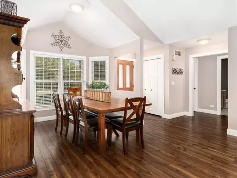 3964 E 2259th Rd, Serena, IL 60549 photo 8