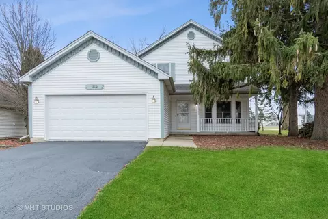 302 Illini Dr, Yorkville, IL 60560