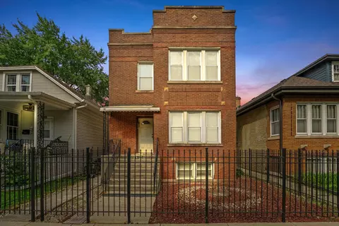 2848 N Springfield Ave, Chicago, IL 60618