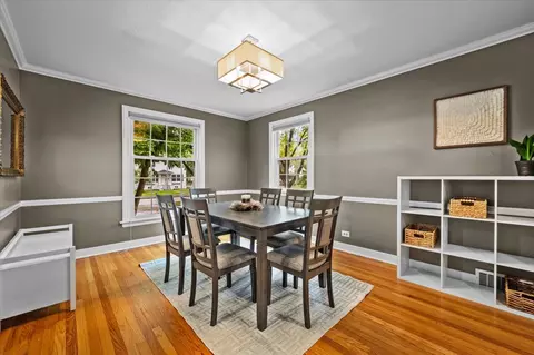 917 N Cross St, Wheaton, IL 60187 photo 13