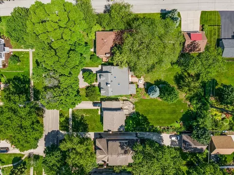917 N Cross St, Wheaton, IL 60187 photo 35