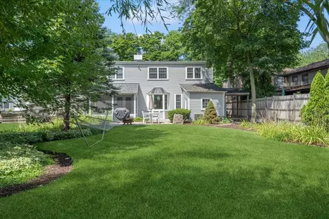 917 N Cross St, Wheaton, IL 60187 photo 30