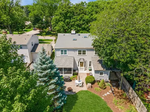 917 N Cross St, Wheaton, IL 60187 photo 31