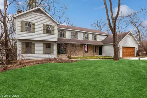 6710 Concord Trl, Crystal Lake, IL 60012