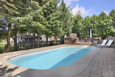 Exterior - 4570 Whitehall Ln, Algonquin, IL 60102 photo 5 of 8