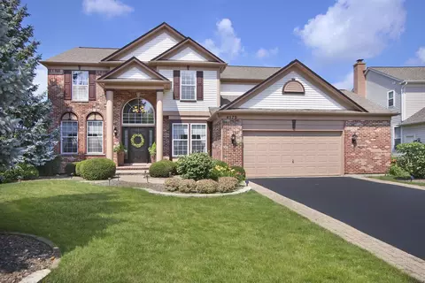 Exterior - 4570 Whitehall Ln, Algonquin, IL 60102 photo 3 of 8