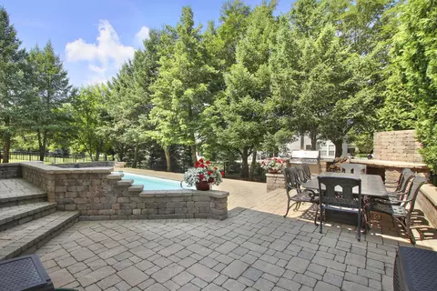 Exterior - 4570 Whitehall Ln, Algonquin, IL 60102 photo 7 of 8