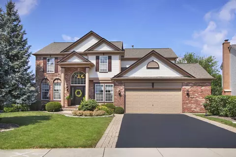 4570 Whitehall Ln, Algonquin, IL 60102