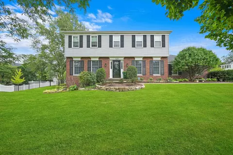 129 Sunset Ridge Rd, Willowbrook, IL 60527