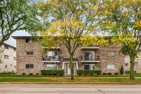 4931 W 87th St #1NE, Oak Lawn, IL 60453