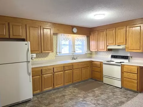 1419 W 3rd St, Dixon, IL 61021 photo 4