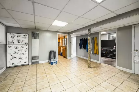 5619 N Artesian Ave, Chicago, IL 60659 photo 33