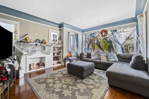5619 N Artesian Ave, Chicago, IL 60659 photo 16
