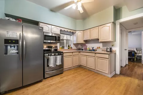5619 N Artesian Ave, Chicago, IL 60659 photo 17