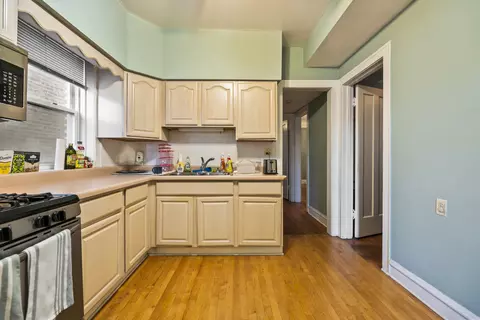 5619 N Artesian Ave, Chicago, IL 60659 photo 18