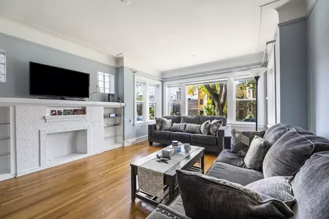5619 N Artesian Ave, Chicago, IL 60659 photo 5