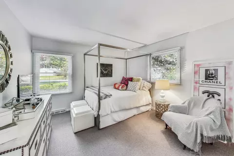 1763 Killarney Ln, Northbrook, IL 60062 photo 8
