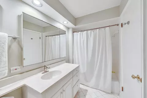 1763 Killarney Ln, Northbrook, IL 60062 photo 10