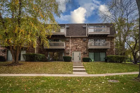 259 W Court Of Shorewood #1A, Vernon Hills, IL 60061