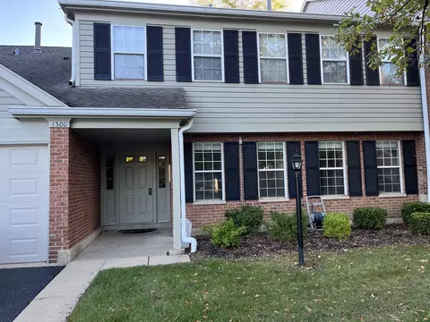 1300 Timberwood Ct #B1, Schaumburg, IL 60193