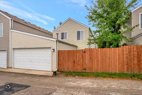 921 Symphony Dr, Aurora, IL 60504 photo 26