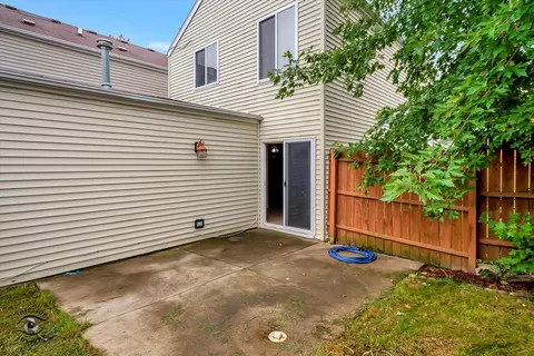 921 Symphony Dr, Aurora, IL 60504 photo 25