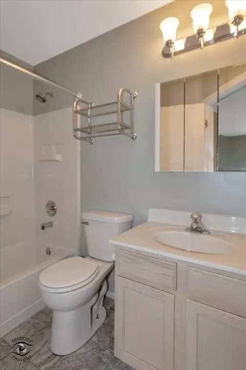 921 Symphony Dr, Aurora, IL 60504 photo 20