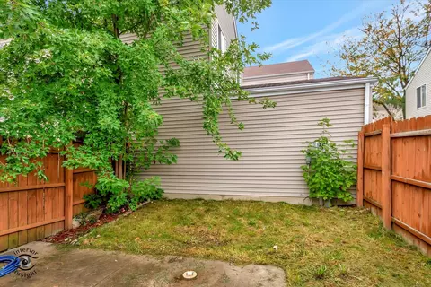 921 Symphony Dr, Aurora, IL 60504 photo 24