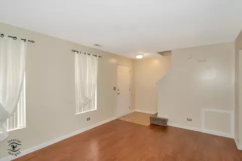 921 Symphony Dr, Aurora, IL 60504 photo 3