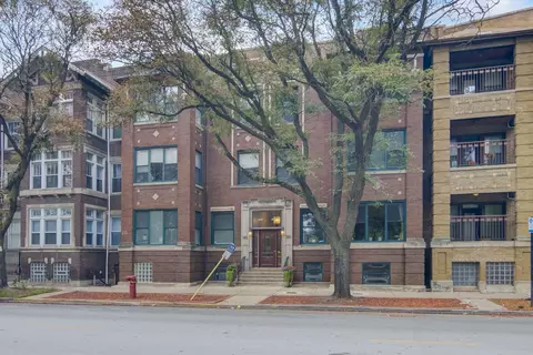 702 E 51st St #3, Chicago, IL 60615