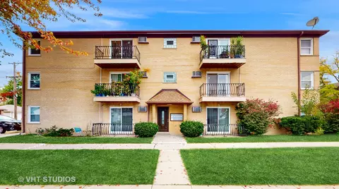 2618 N 72nd Ct #2E, Elmwood Park, IL 60707