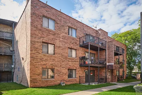 1917 W Granville Ave #102, Chicago, IL 60660
