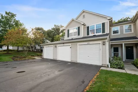 1285 Brookdale Dr #1285, Carpentersville, IL 60110