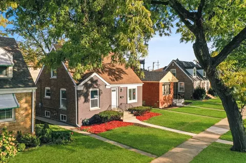 1031 Marshall Ave, Bellwood, IL 60104