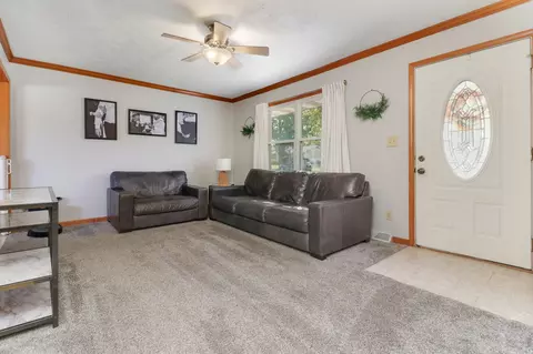 324 Rowe Dr, Bloomington, IL 61701 photo 7