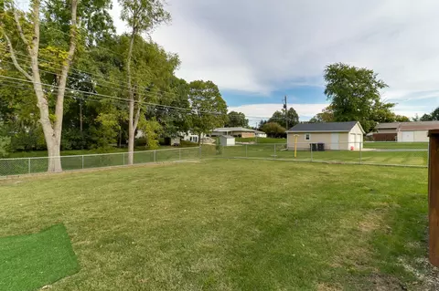 324 Rowe Dr, Bloomington, IL 61701 photo 34