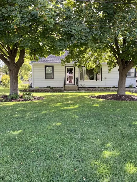 24805 S Elsie St, Channahon, IL 60410