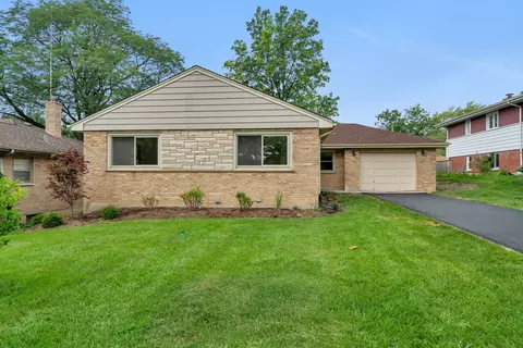 5932 Carpenter St, Downers Grove, IL 60516