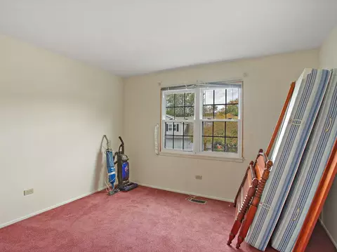 46 Willow Cir, Cary, IL 60013 photo 15