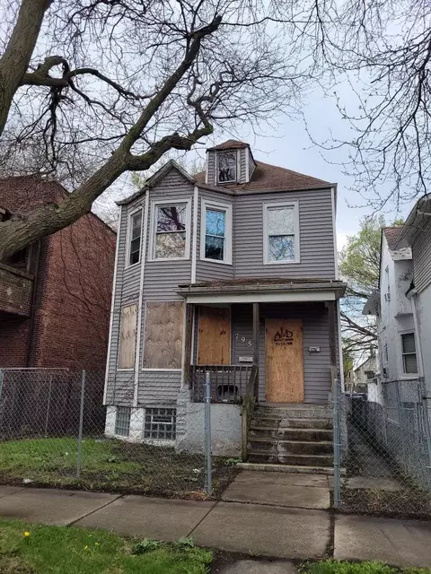 7954 S Manistee Ave, Chicago, IL 60617