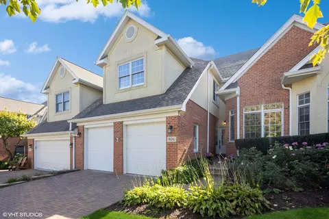 906 Chancel Cir, Glen Ellyn, IL 60137
