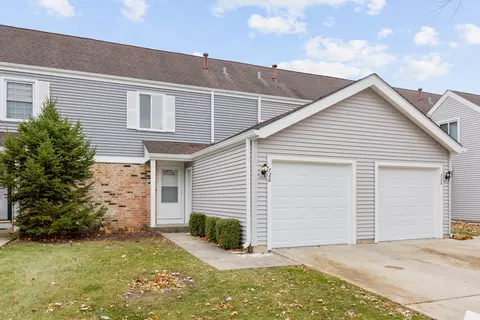 726 Bolton Way, Hanover Park, IL 60133