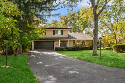 184 Aspen Ln, Highland Park, IL 60035
