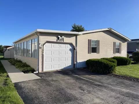 5056 W Augusta Blvd, Monee, IL 60449