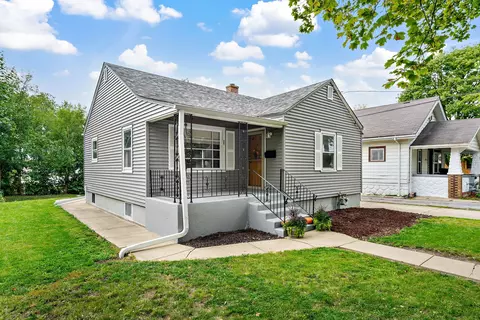 701 Rural St, Aurora, IL 60505