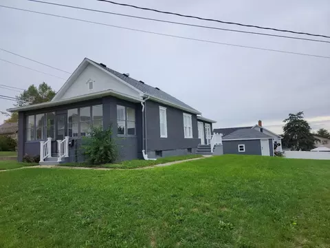 1125 Walnut St, Peru, IL 61354
