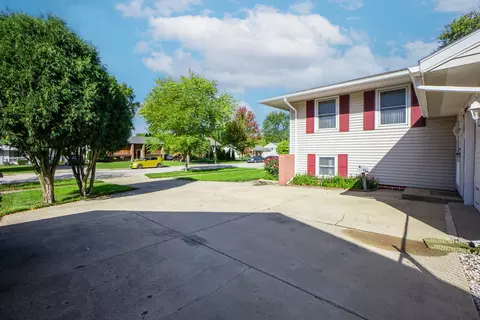 1275 Post Rd, Aurora, IL 60506 photo 4