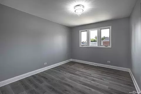 7553 S Oketo Ave, Bridgeview, IL 60455 photo 21